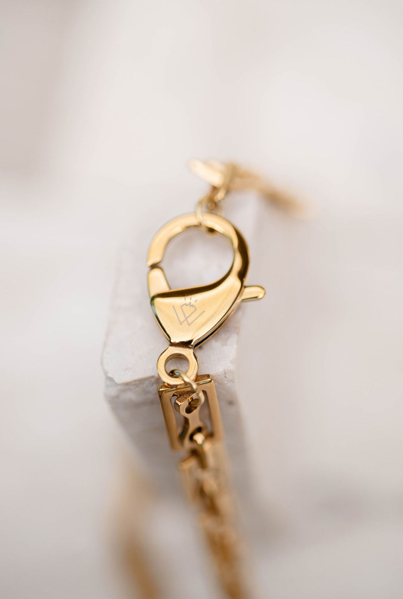 COLLANA RECTANGULAR