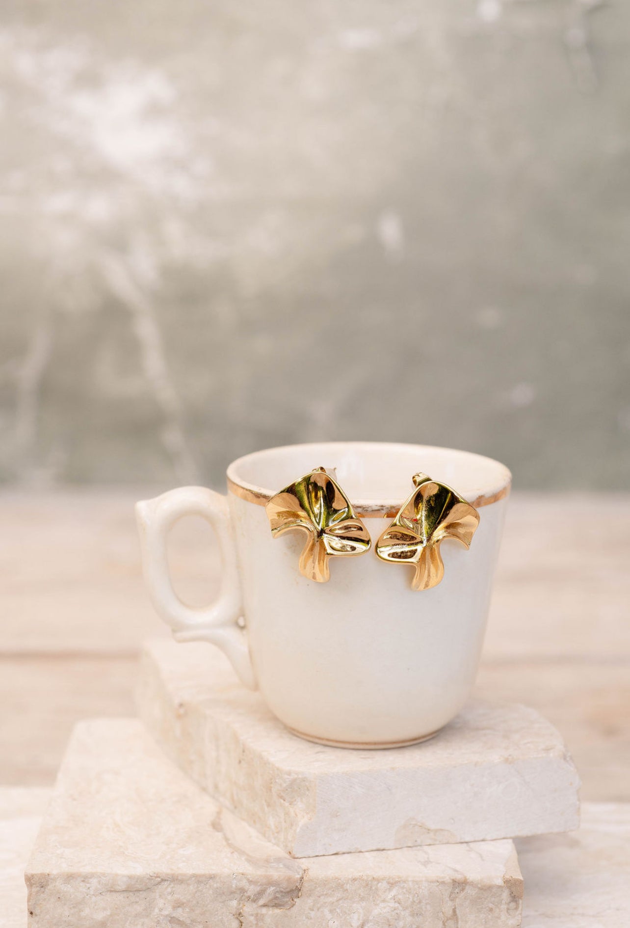 ORECCHINI STROPICCIATI