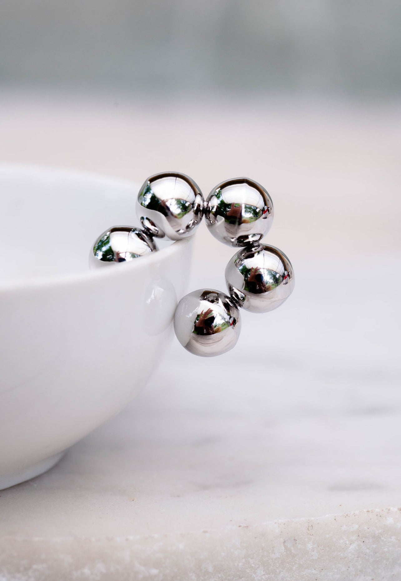 EARCUFF BALLS BIG