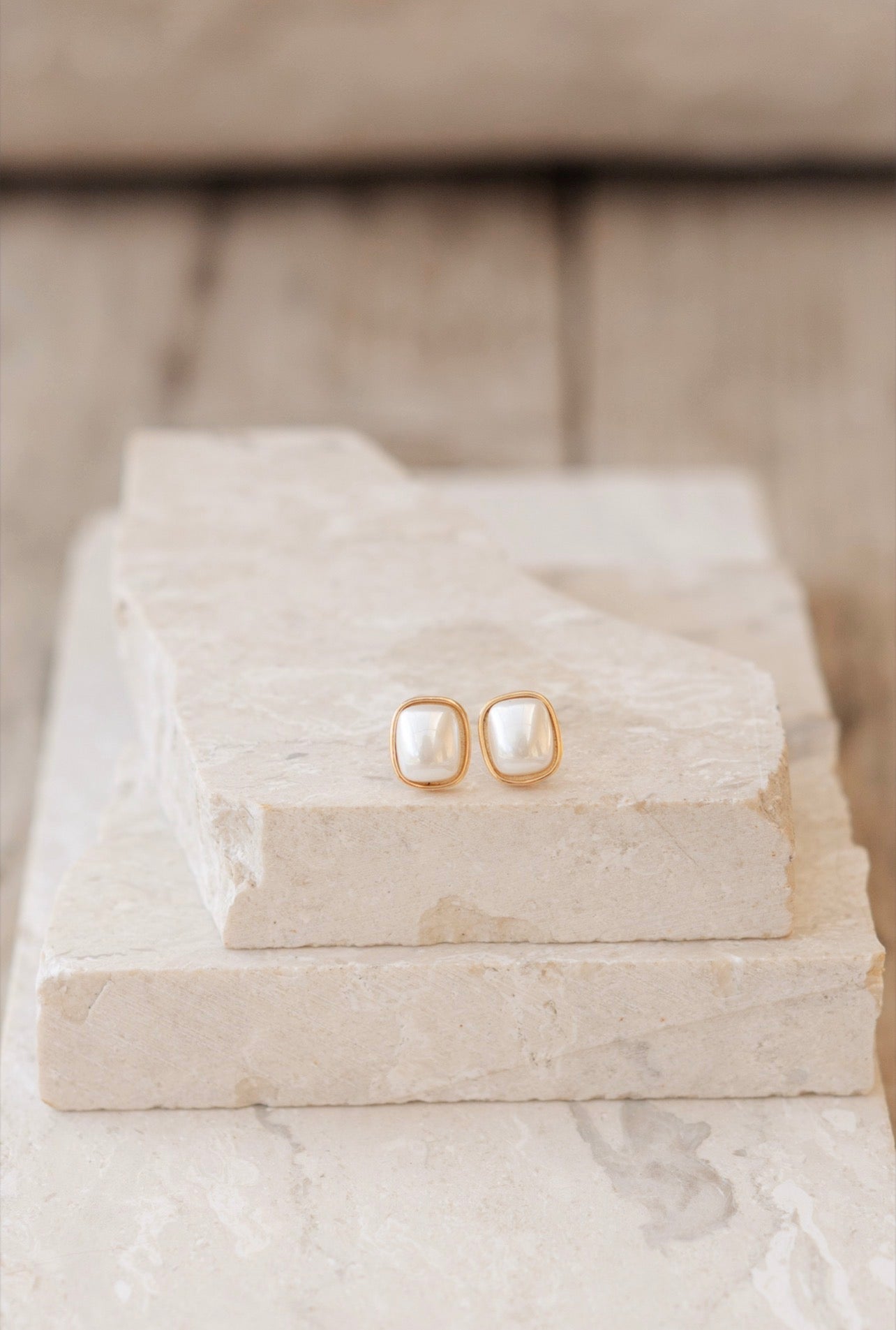 ORECCHINI  HONG KONG